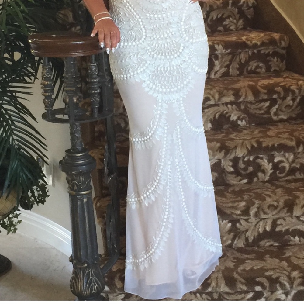 Hand Painted Diane & Co. White Prom Dress Size 2 - Picture 4 of 4